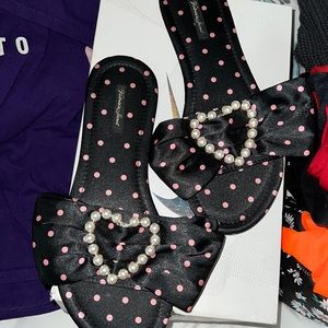 Black pot a dot house shoes